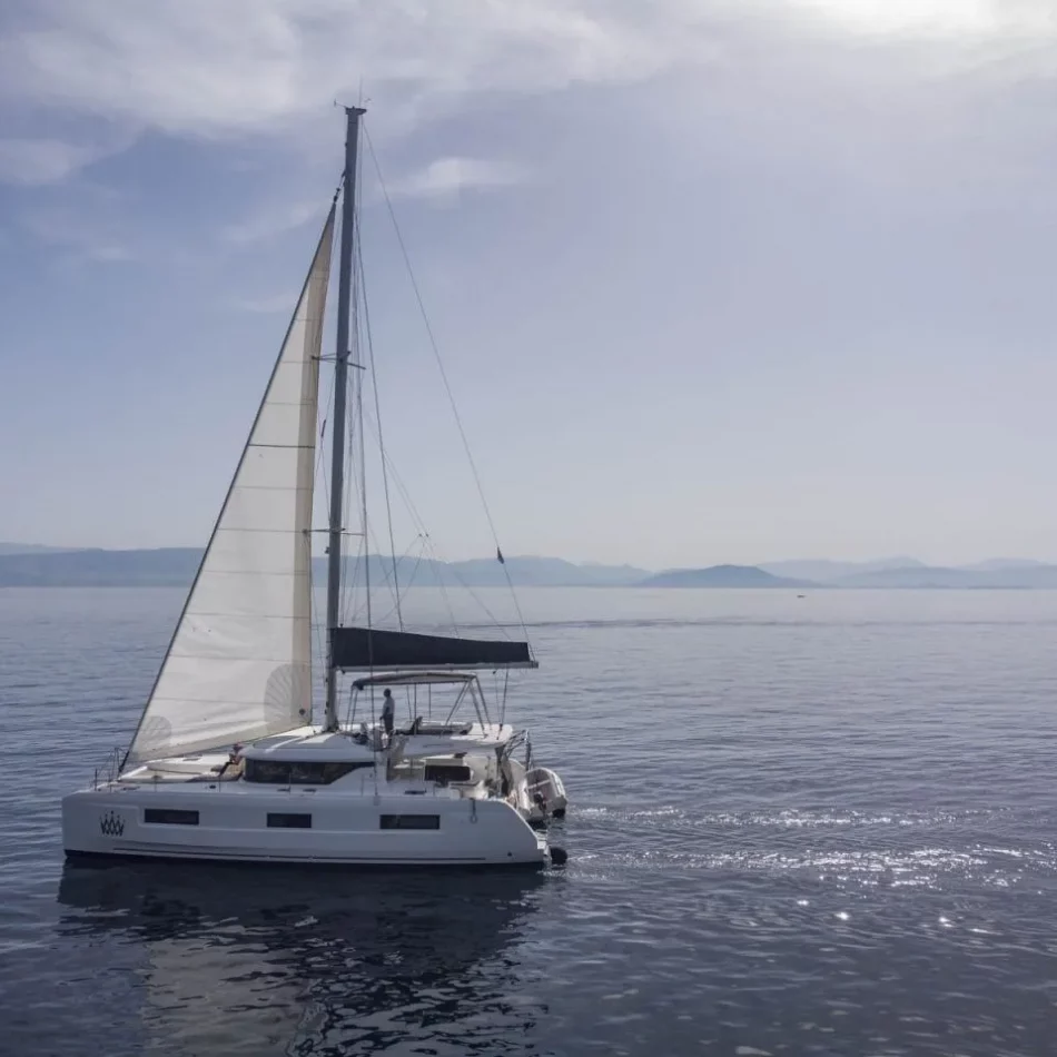 Katamaran Lagoon 46 "Latria" (2025)